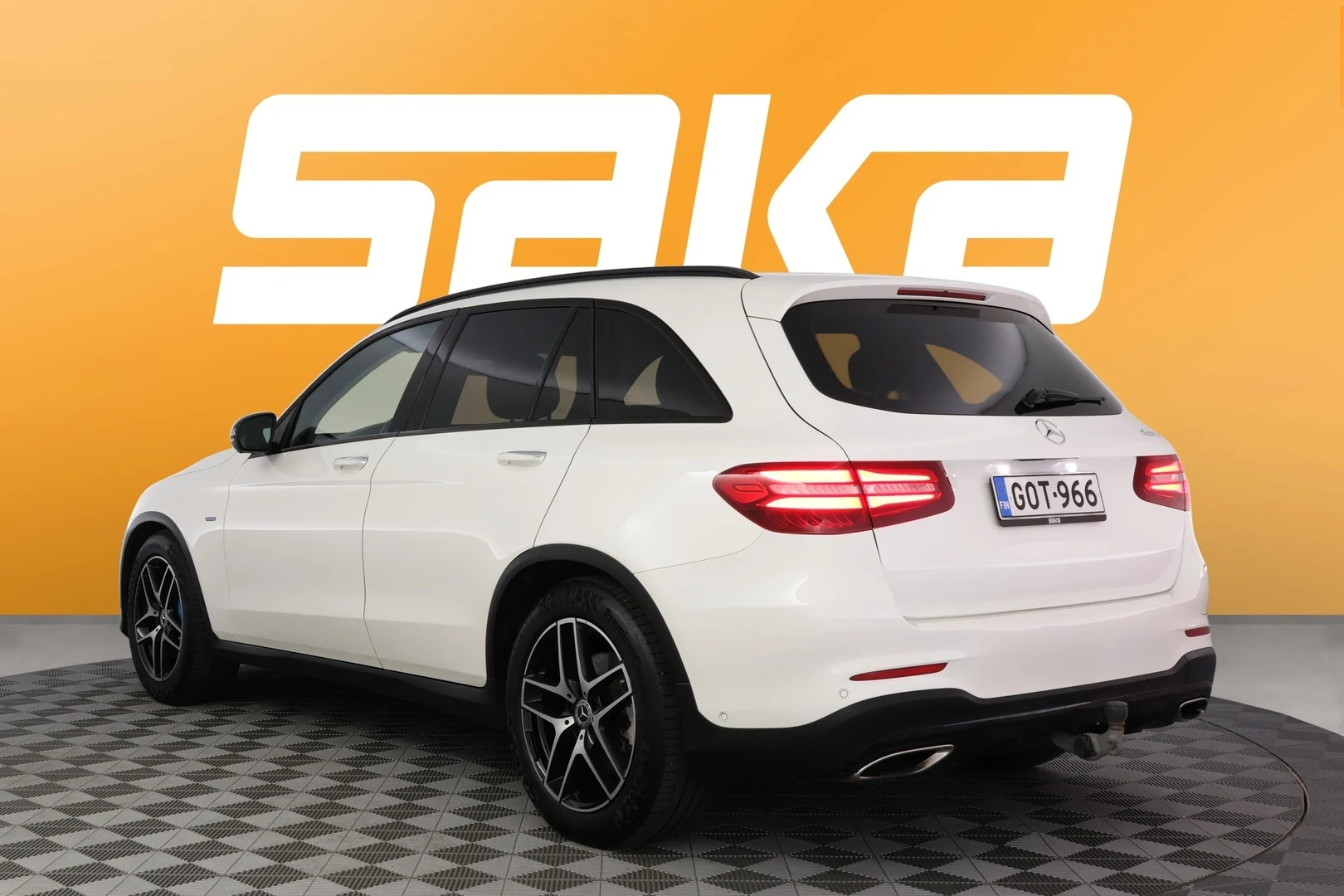 Car Image - 709QXXJAbLGCeKqNQ7FRco
