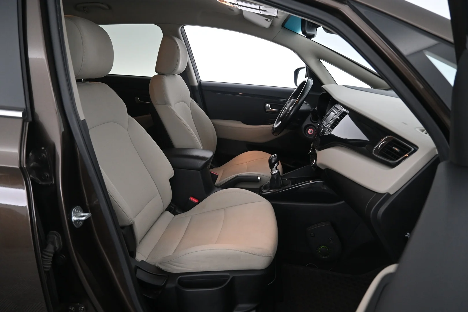 Car Image - 4hxl1yQ6nW03mThFKWusGH