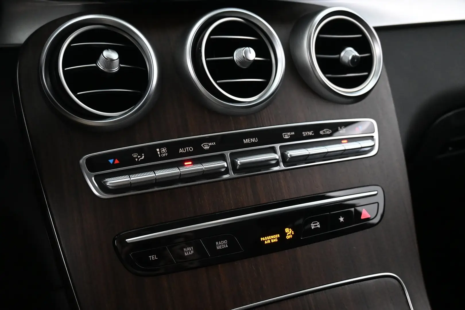Car Image - 6dVAVa2QdXAyjtUO5Q7m2l