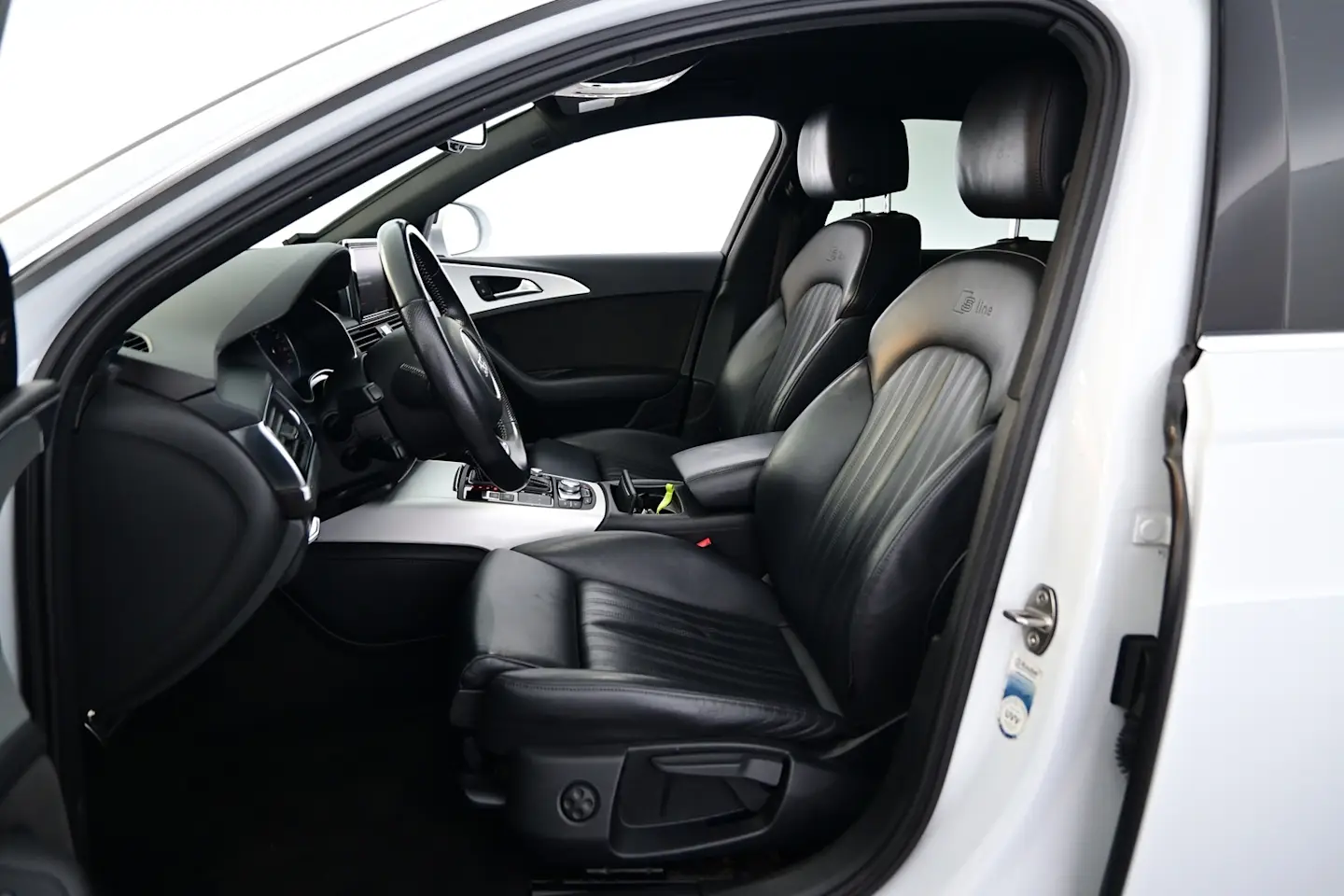 Car Image - 3fk0rbLkj9XlO0SQ1Ut5kn