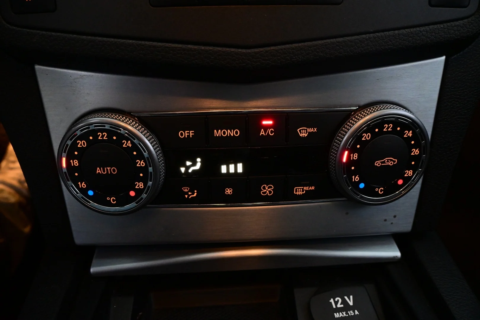 Car Image - FfJg25b9Xiv3dwdtf8XGD