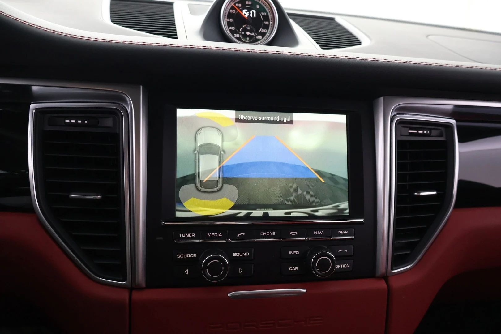 Car Image - 5amvhMTdIWAXPbyhe9Uoik