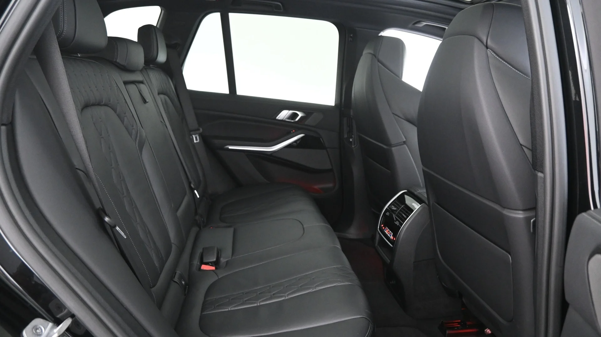 Car Image - 3egWFwDwvwxBkHvZuj6jHk