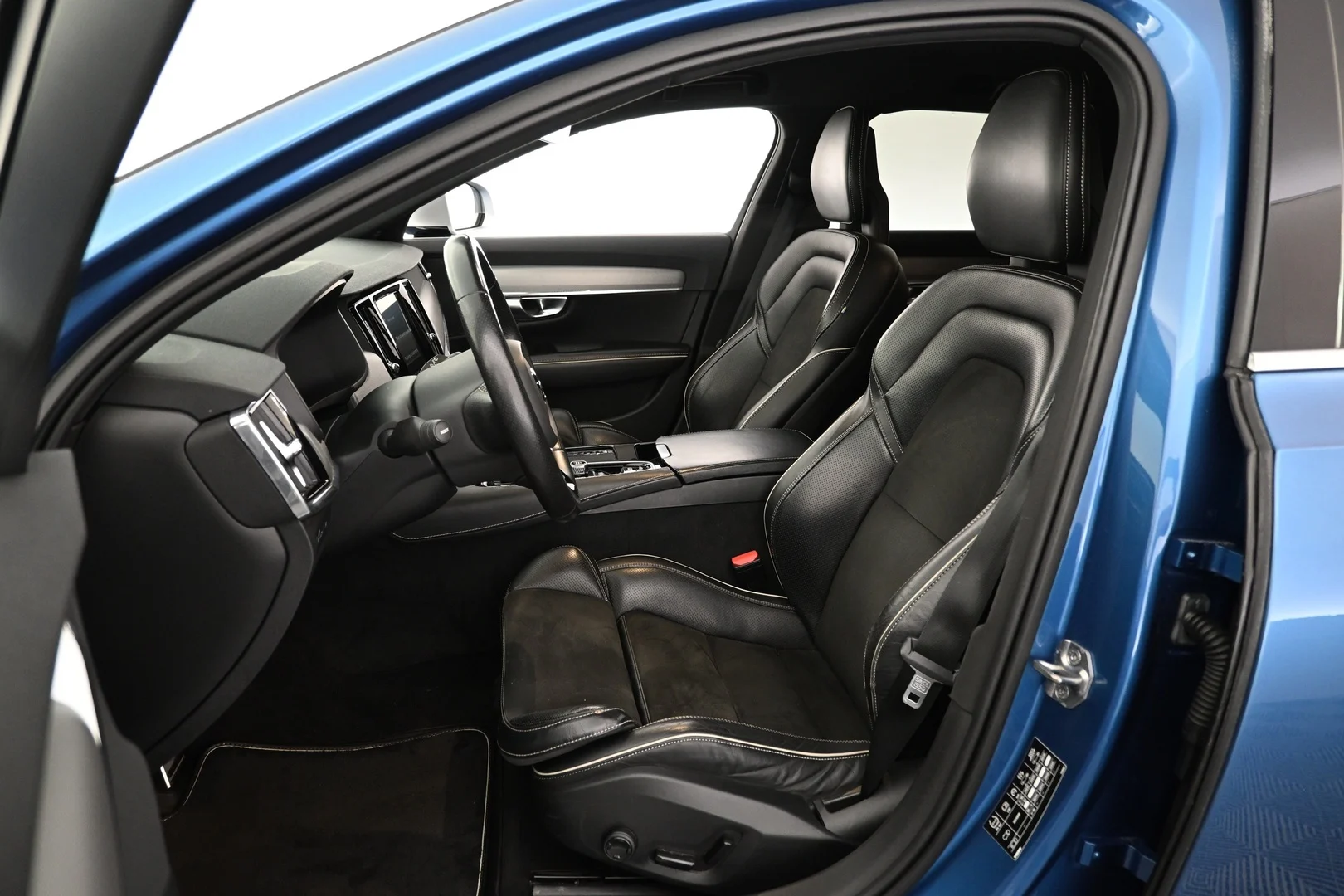 Car Image - 2dYm7XycsODulOP7AOfgx2