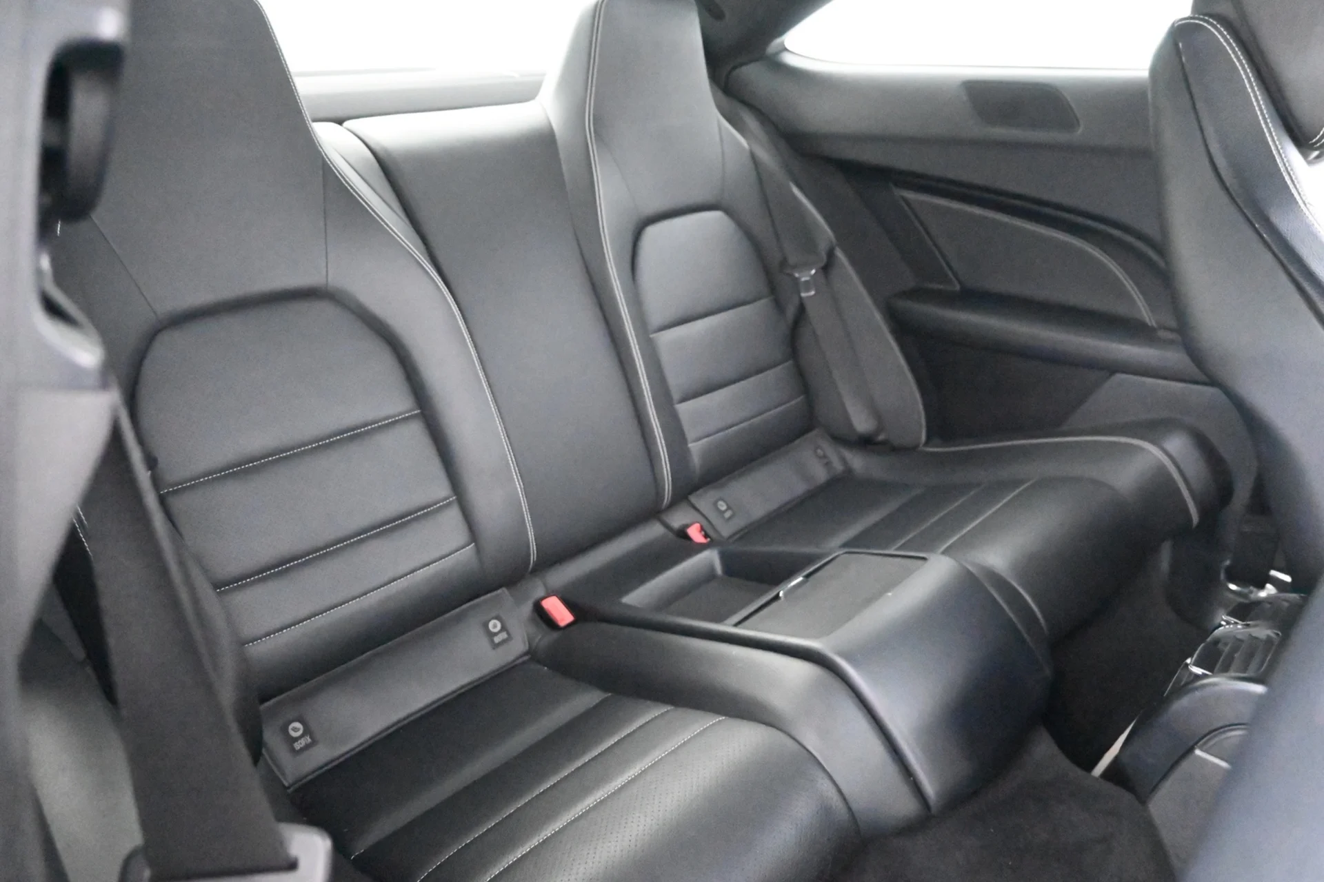 Car Image - 1kAPCpuY3V9ZbTSMOYFimz