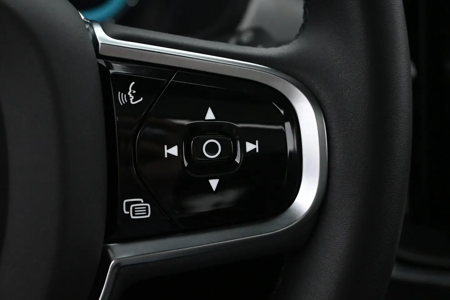 Car Image - JiYb3yCHr5FIHBkRVSms8