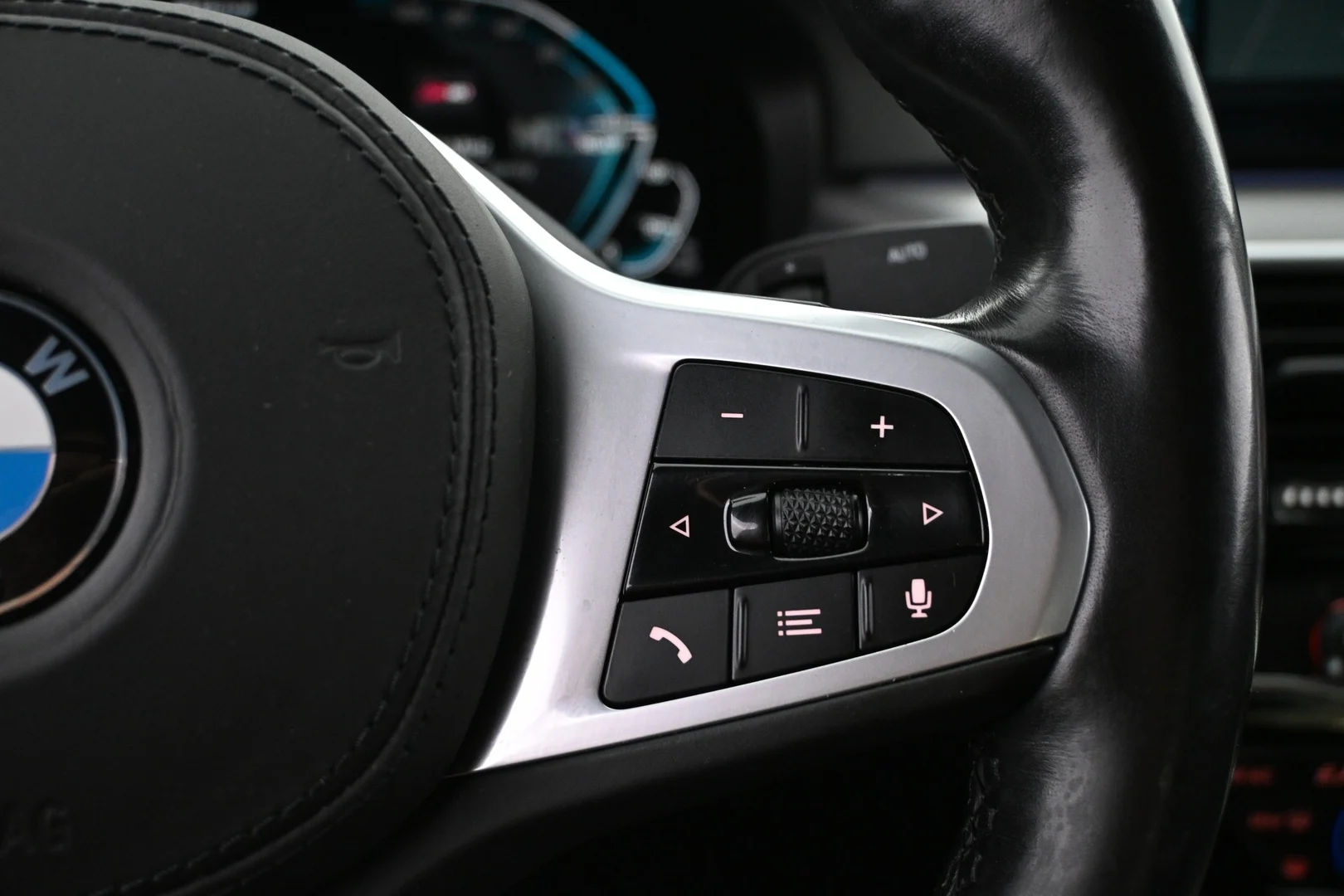 Car Image - 4AztoXtBgUsQMnThZZD6v4