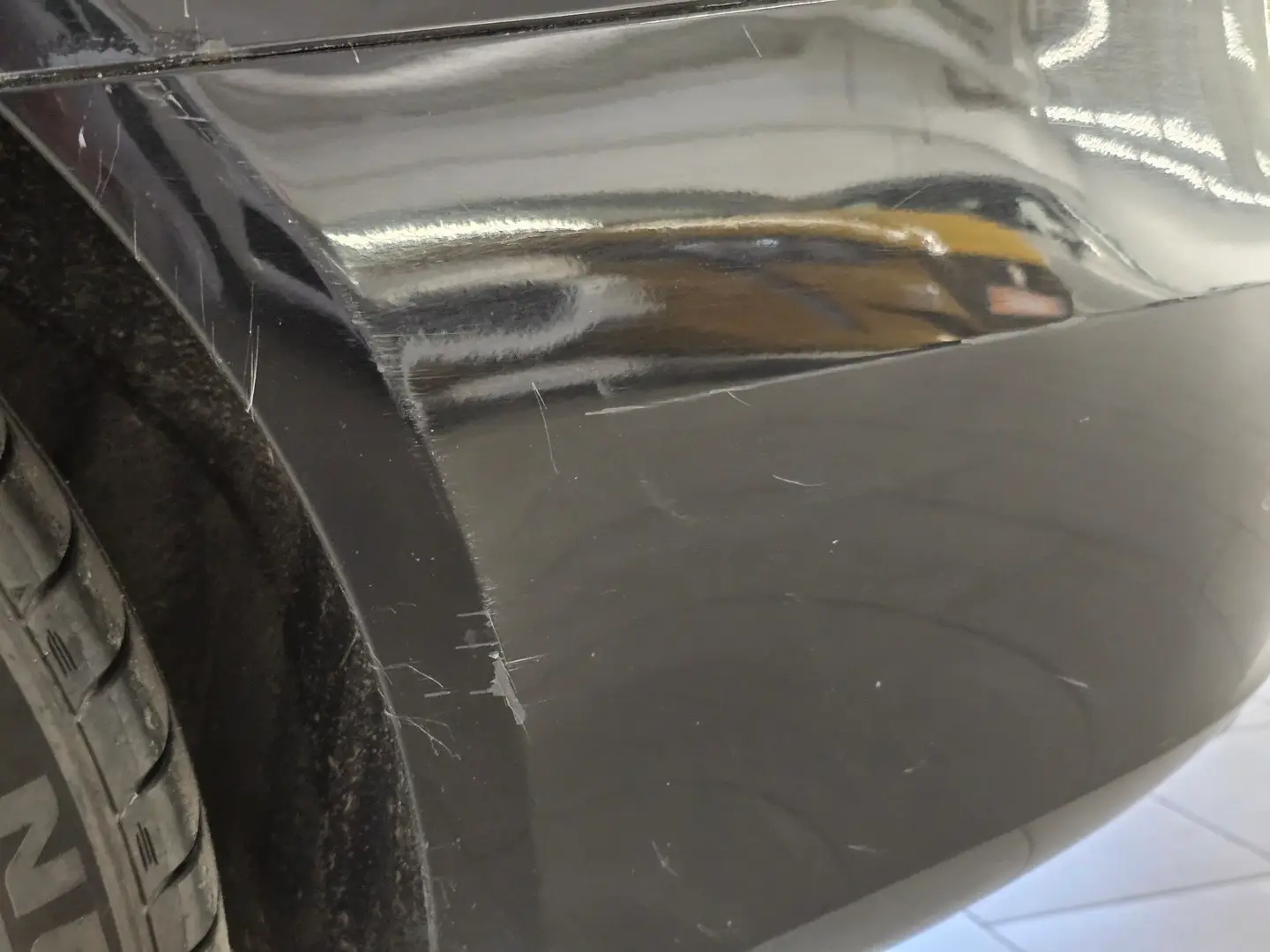 Car Image - 6wnUzD850k42O3SyLzFYYm