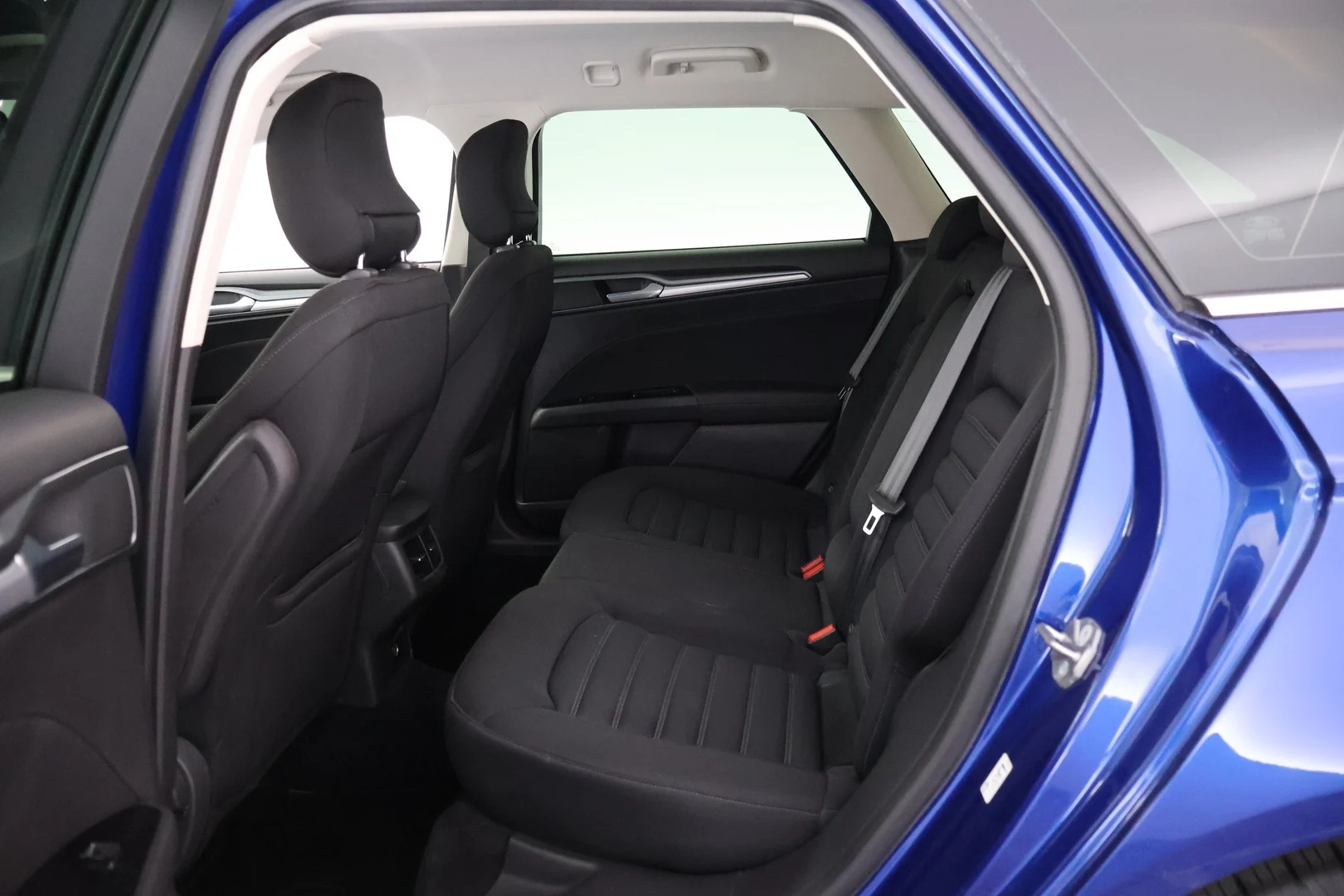 Car Image - 4ev4AzqfqHhWj8tVyoATfE