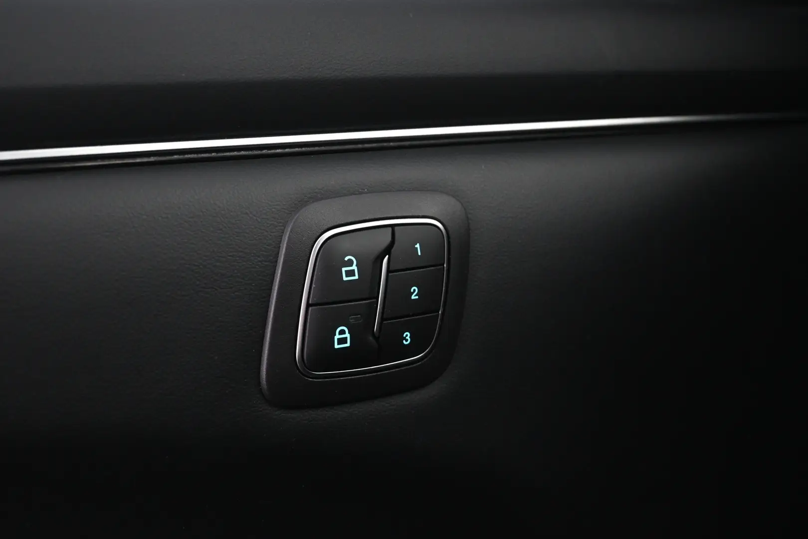 Car Image - 3eQueRkw8PMIJKHJzCA6HA