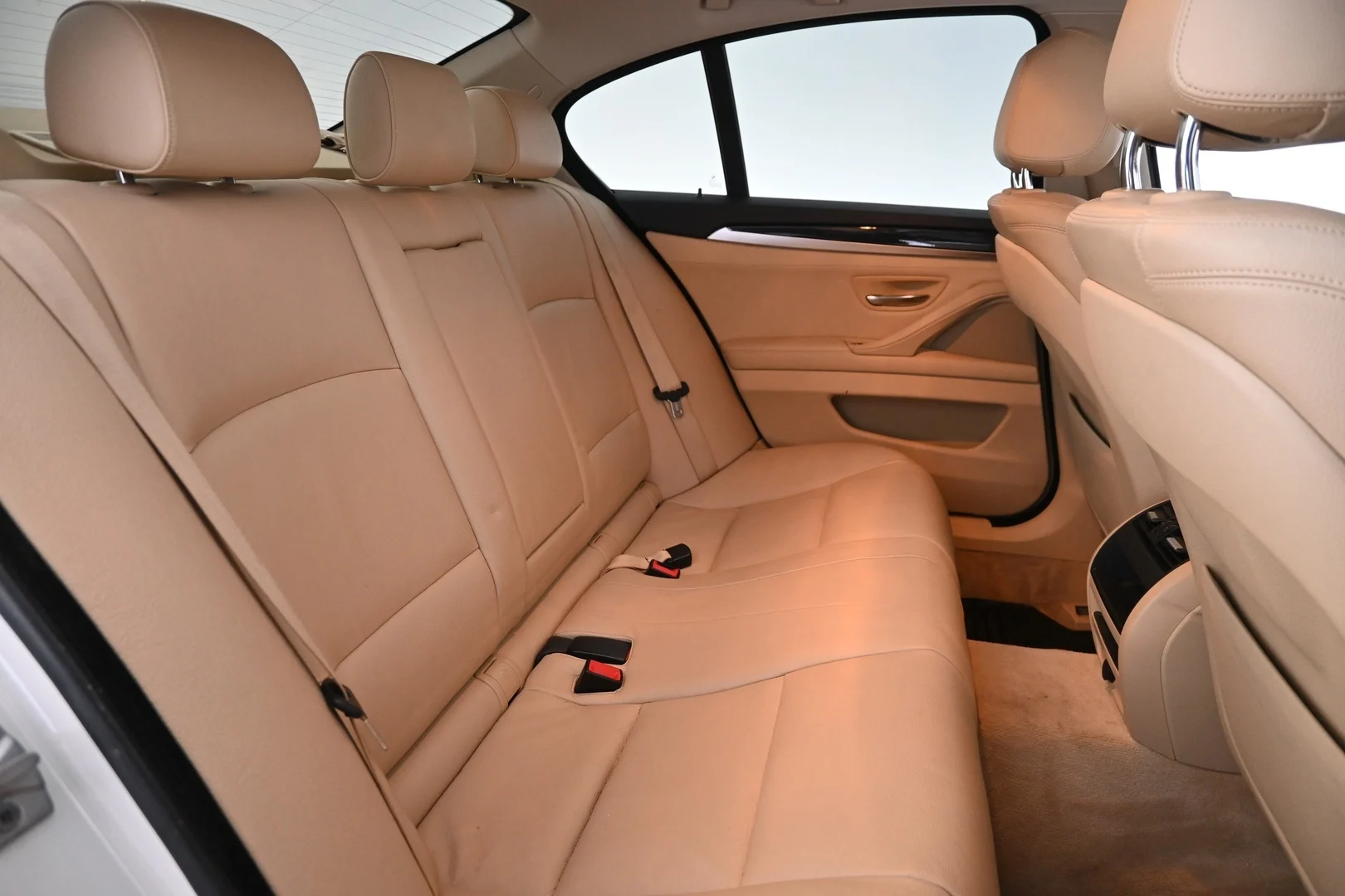 Car Image - 4qnR8RkkI3g3w1bWRRrFoq