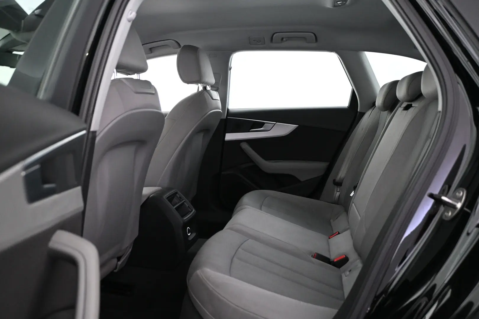Car Image - 7Ji2oQ9T0EyNeCa5CV9ZKj
