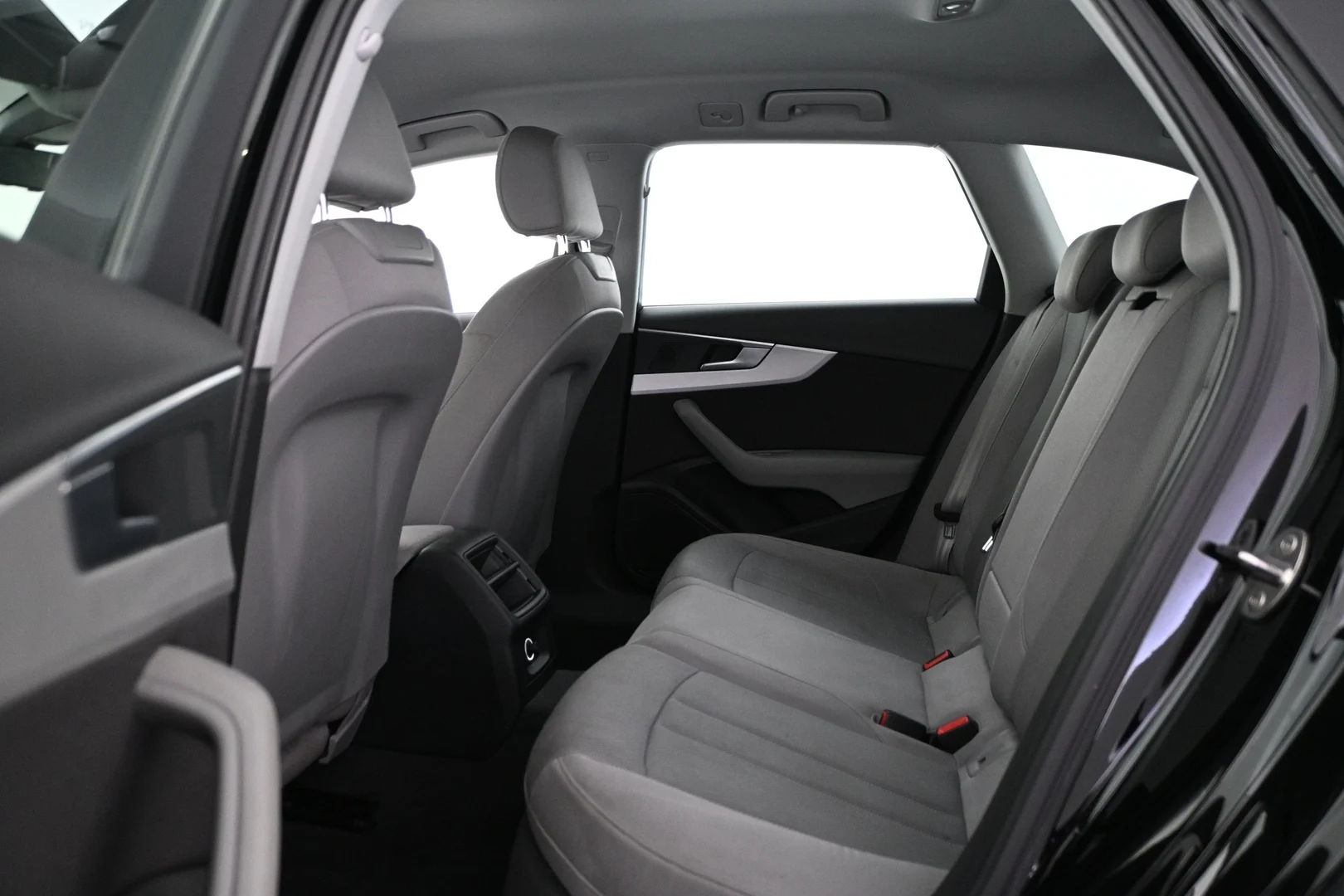 Car Image - 7Ji2oQ9T0EyNeCa5CV9ZKj