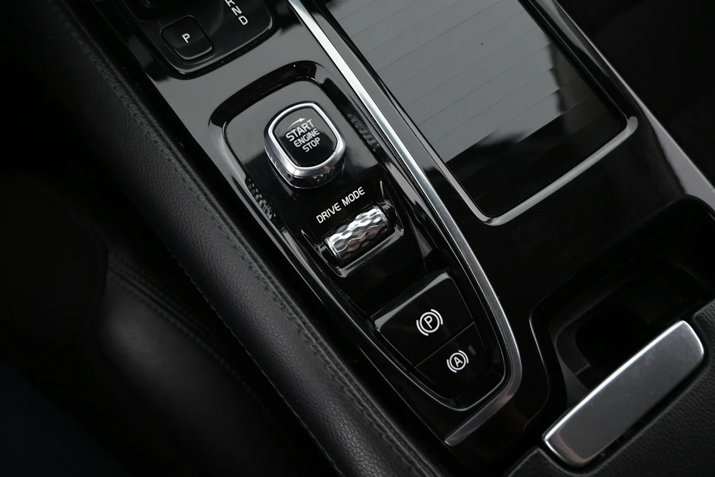 Car Image - uDDOUX4sCfxrj5MZD8XOL