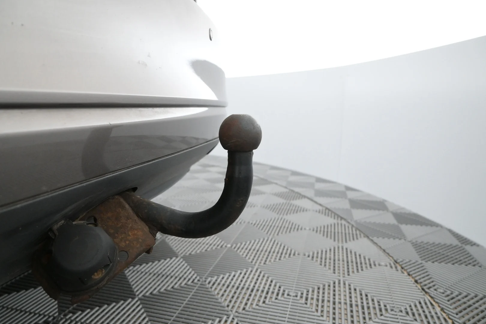 Car Image - o1dZfdzGS6sTzmNYrt5HZ