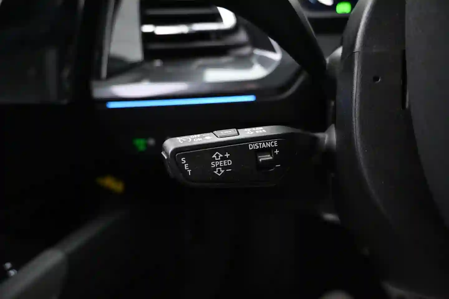 Car Image - 6Y3mLT303kXviRKQ3gvYe3