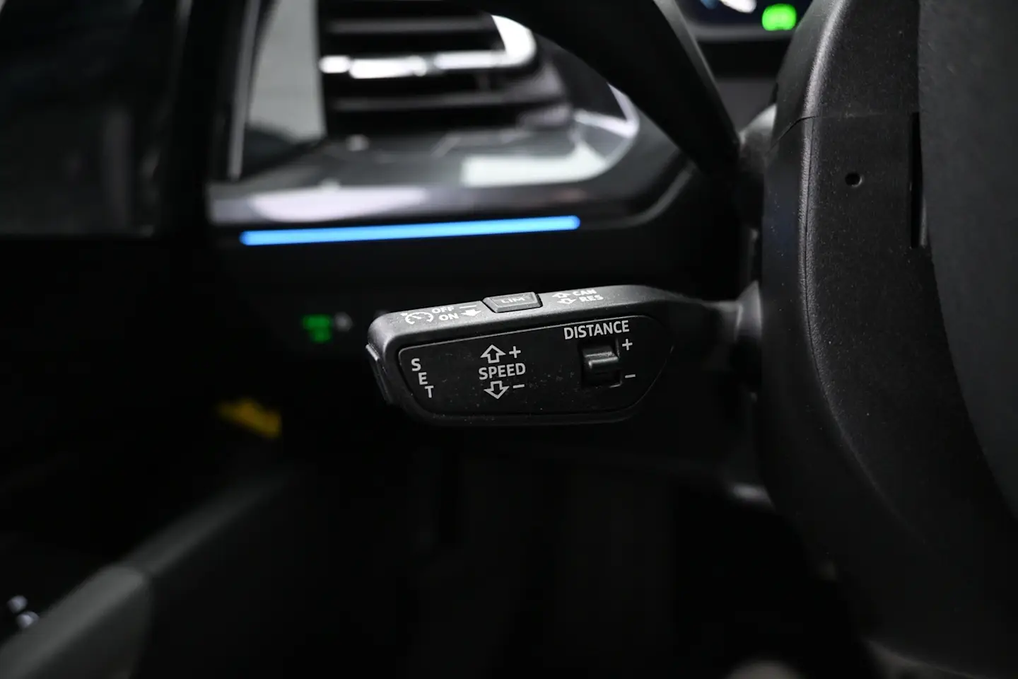 Car Image - 6Y3mLT303kXviRKQ3gvYe3