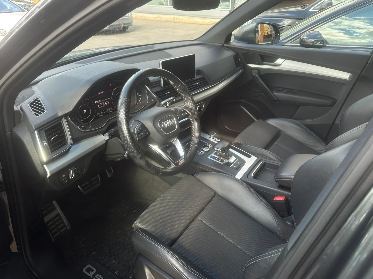 Car Image - 1z5FKZflpGZrEK9ffXgNHb