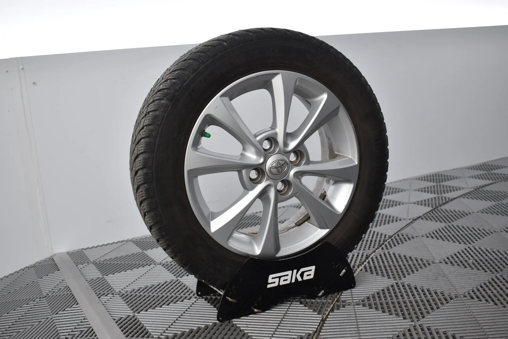 Car Image - 3aYu0Jfwabw4Lfz19jHwXx