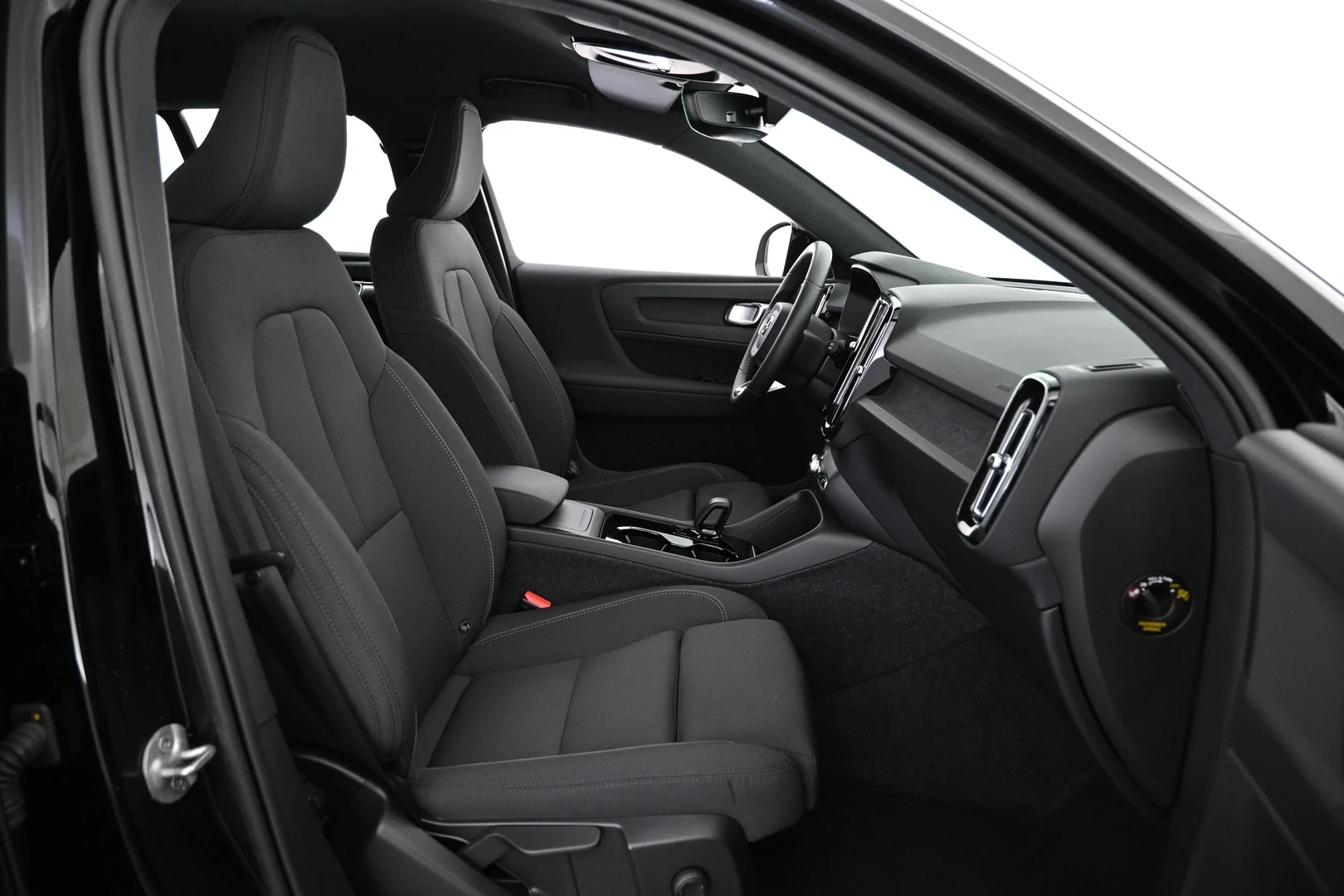 Car Image - 57EFiaTnoQ7pYuJcqu33rL