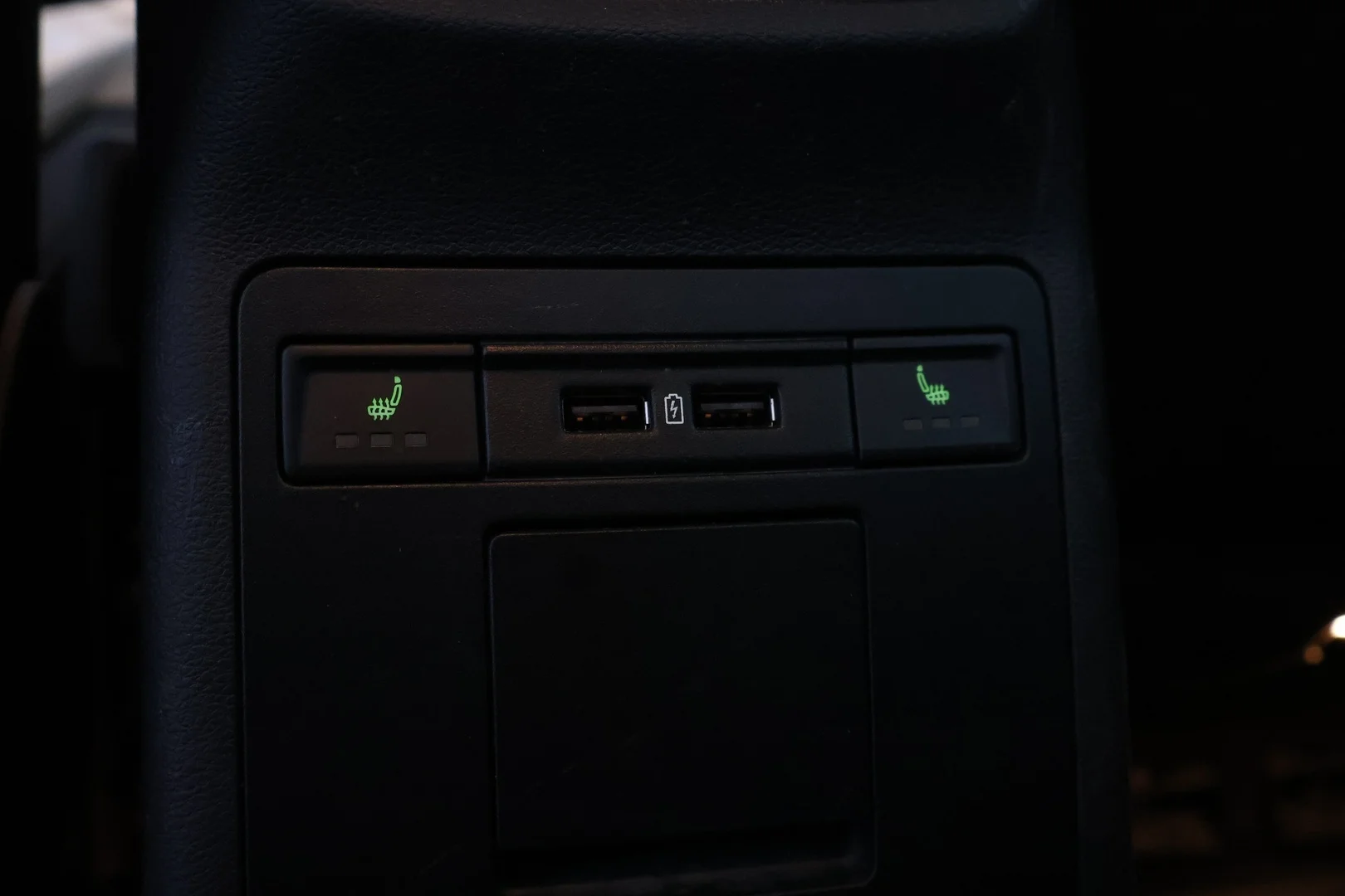 Car Image - 2TI5LPEGPD2NeeGqR4LXom