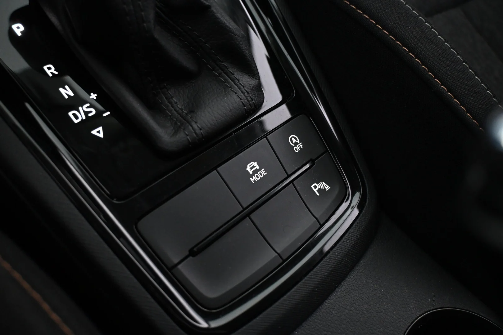 Car Image - 3D3bVbsZKbnYn6yrDZZtwz