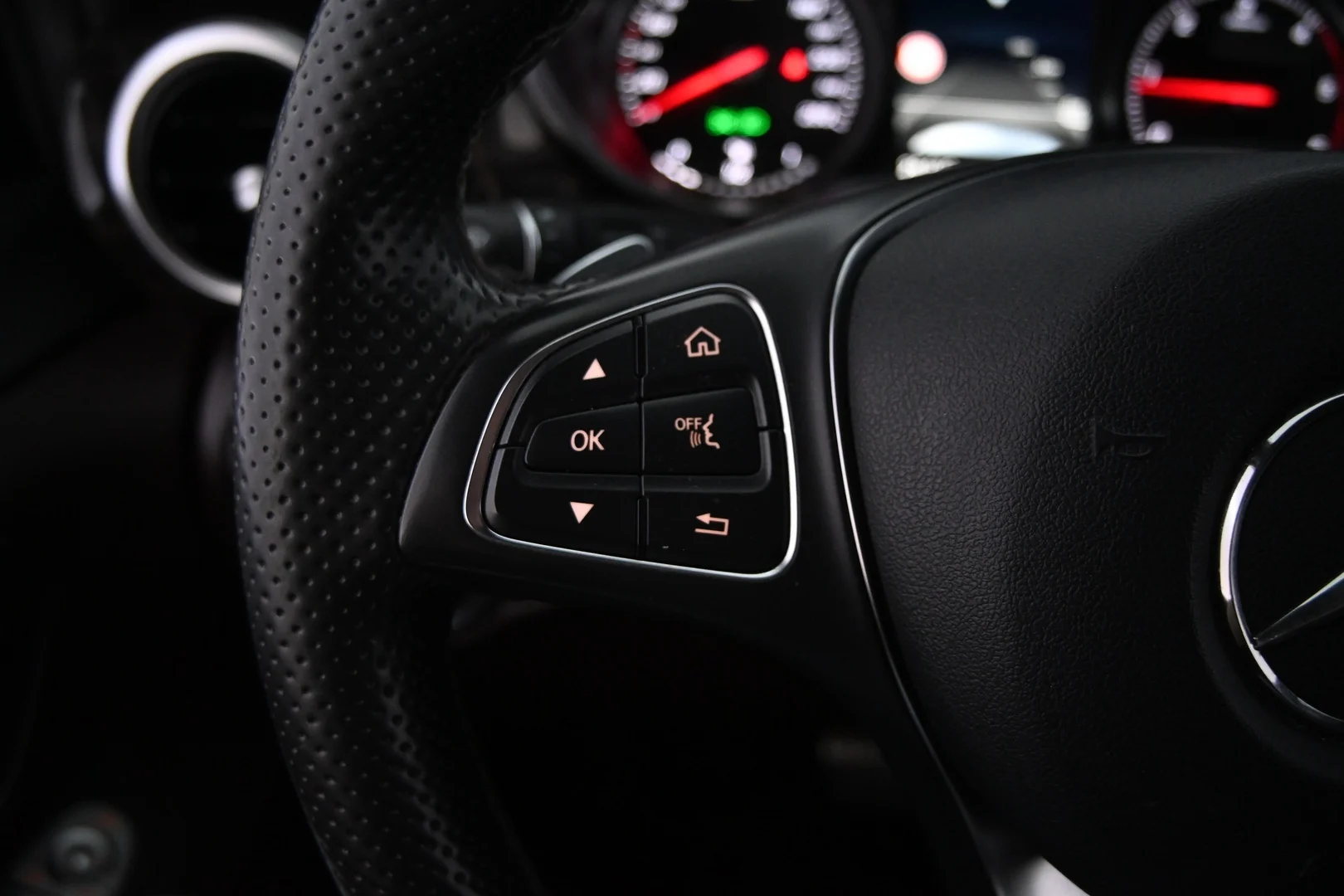 Car Image - 1GsUdBKnBLZW6qVaO1G1Z5