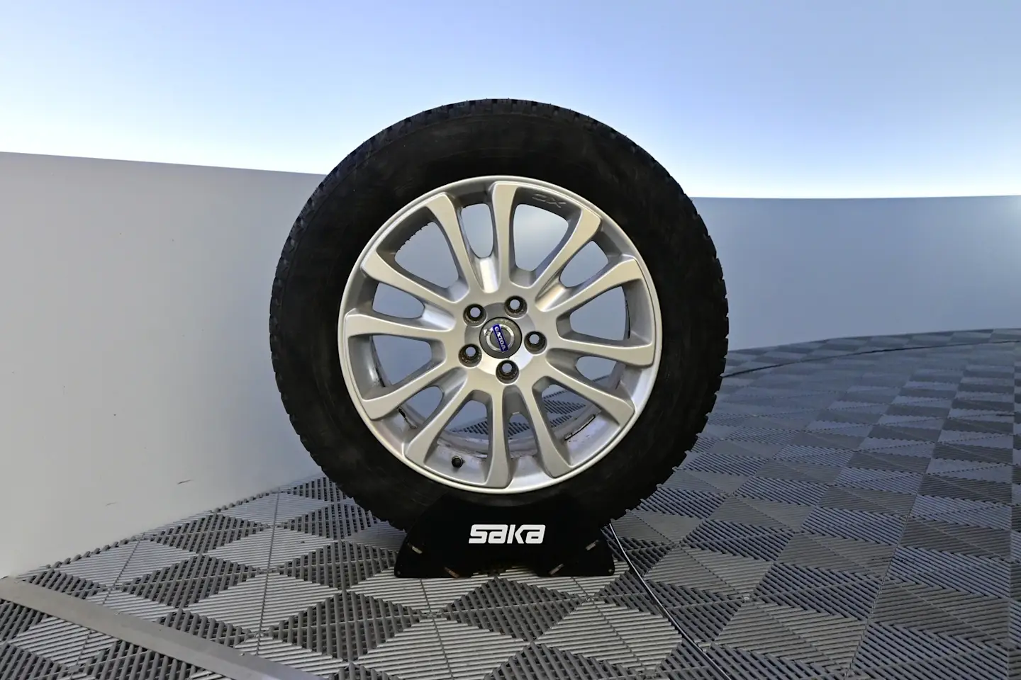 Car Image - 240qYoMSOeoxu1TFOiIi7F