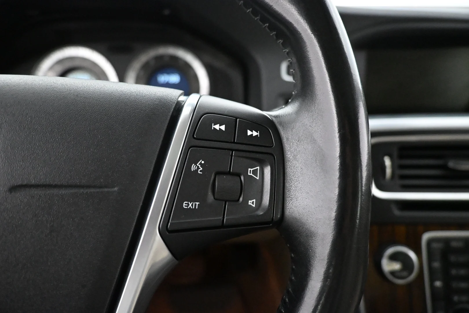 Car Image - 5MeNyOHqITlsOpvrNxbNou