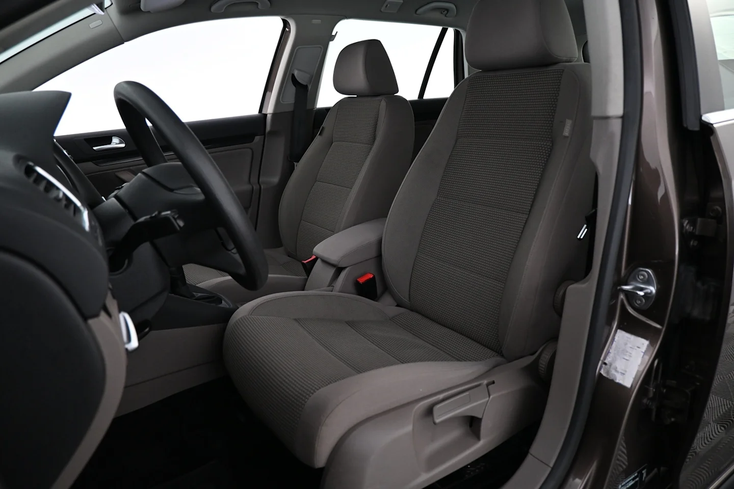 Car Image - 4ydmX9GJlrDawWgLW5DUWf