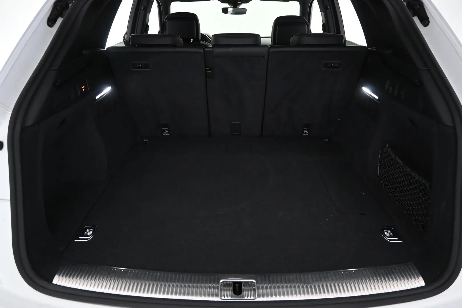 Car Image - 5HFaxue9MR8S0UvWiioC2T