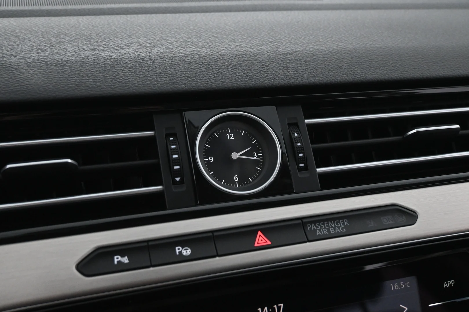 Car Image - 2WJoeuOWrHxXrP6cZvWf55
