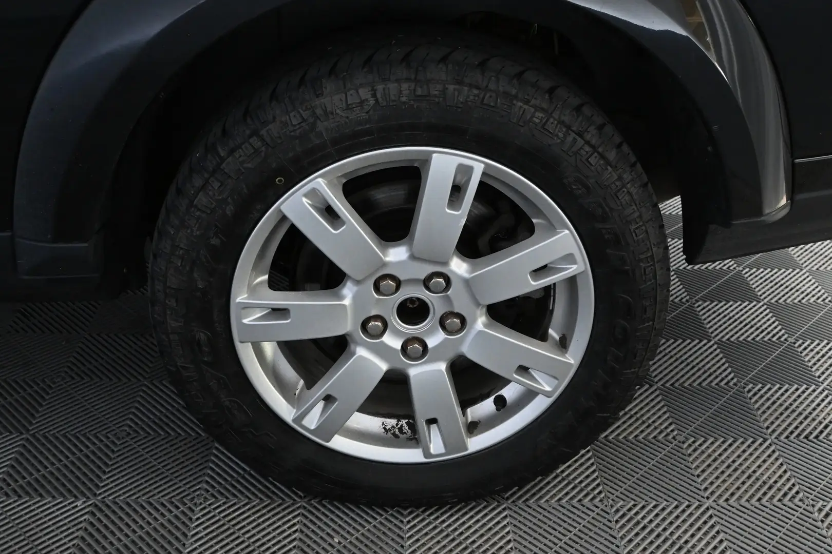 Car Image - 3bPi2NqwqpAkOOZWgsKLQI