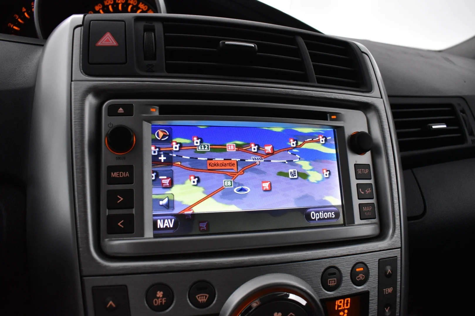 Car Image - 6cuSB8wtJ8dDHA18CU6kGo