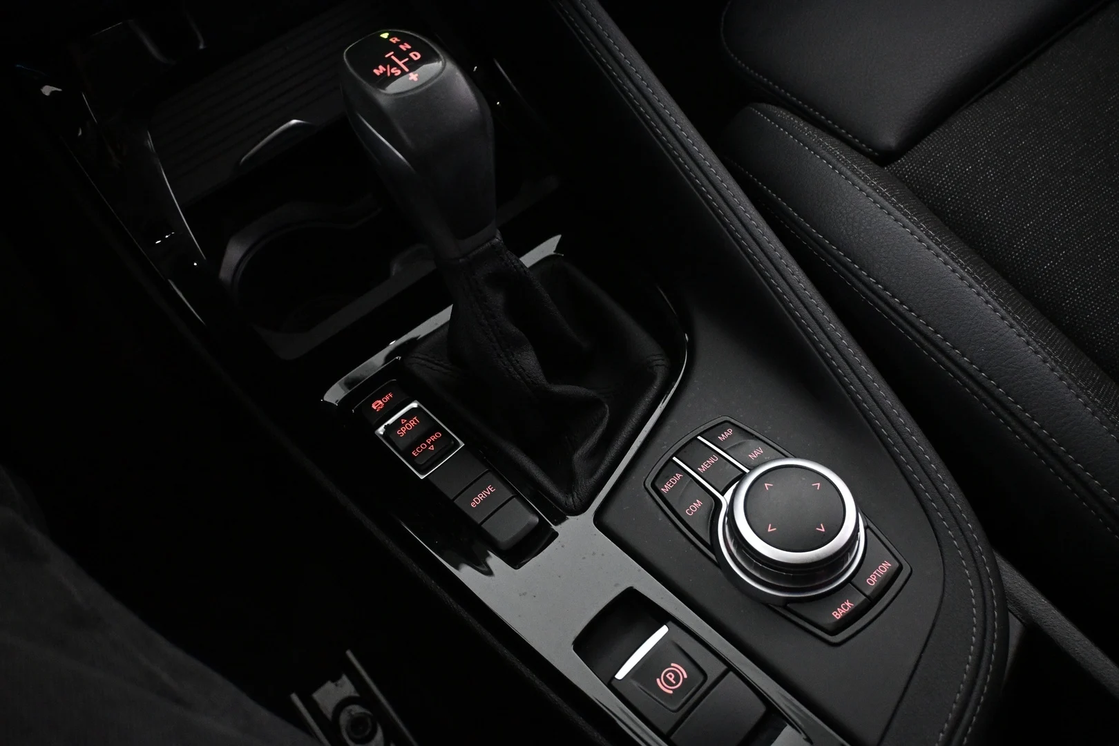 Car Image - GRhPlGs8ZBnF77J4esegV