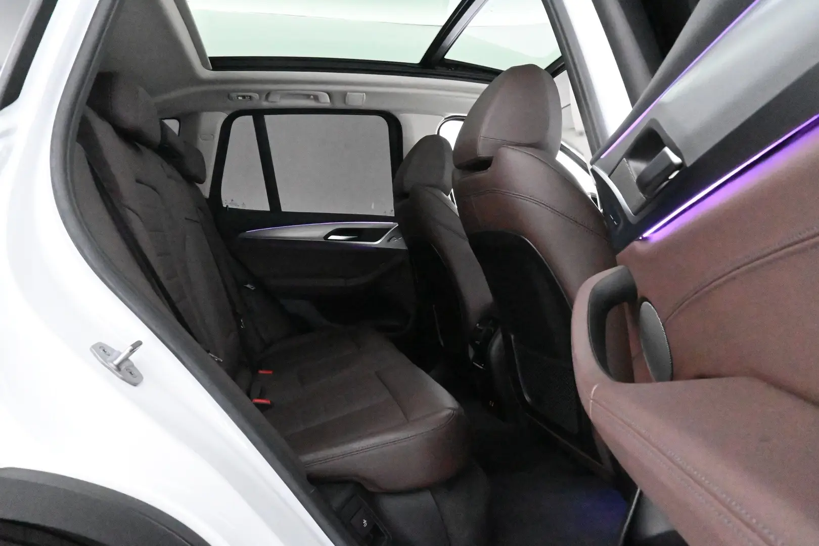 Car Image - 2U58Eq5TmnlAiijkTQeAl0
