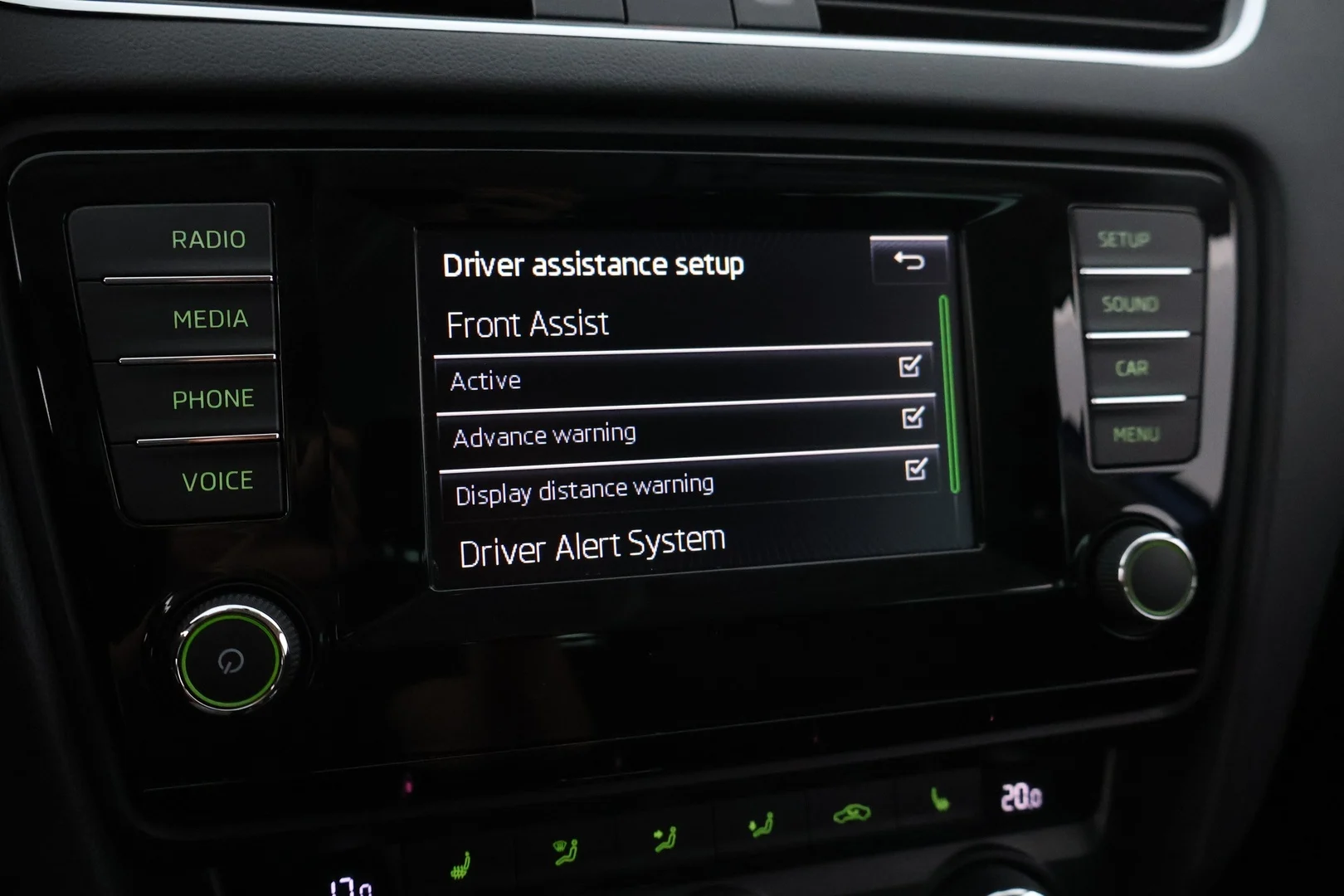 Car Image - 6Lm6AhTGhhcbybnQITl4iu