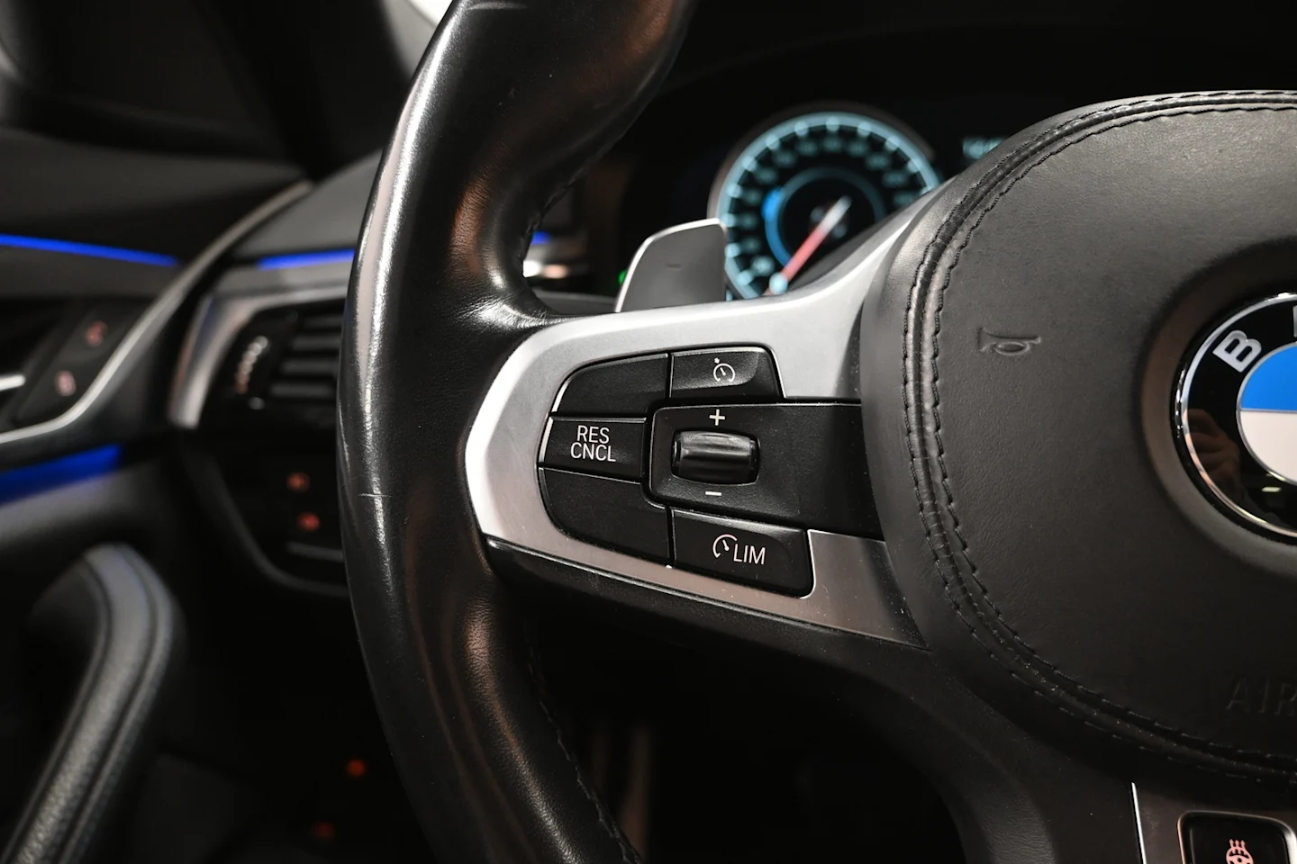 Car Image - 4oZVOgXCABymbNhKcO747j