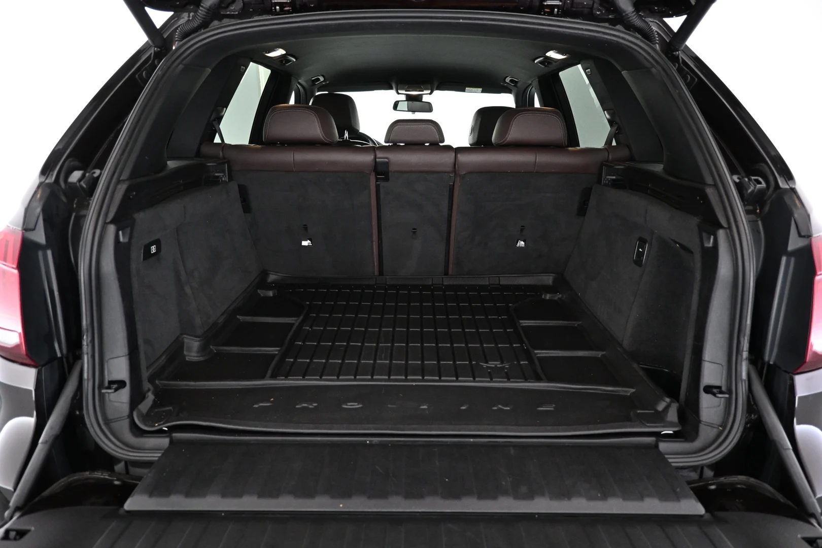 Car Image - 4WL9DlTyYewf6DquPkGpal