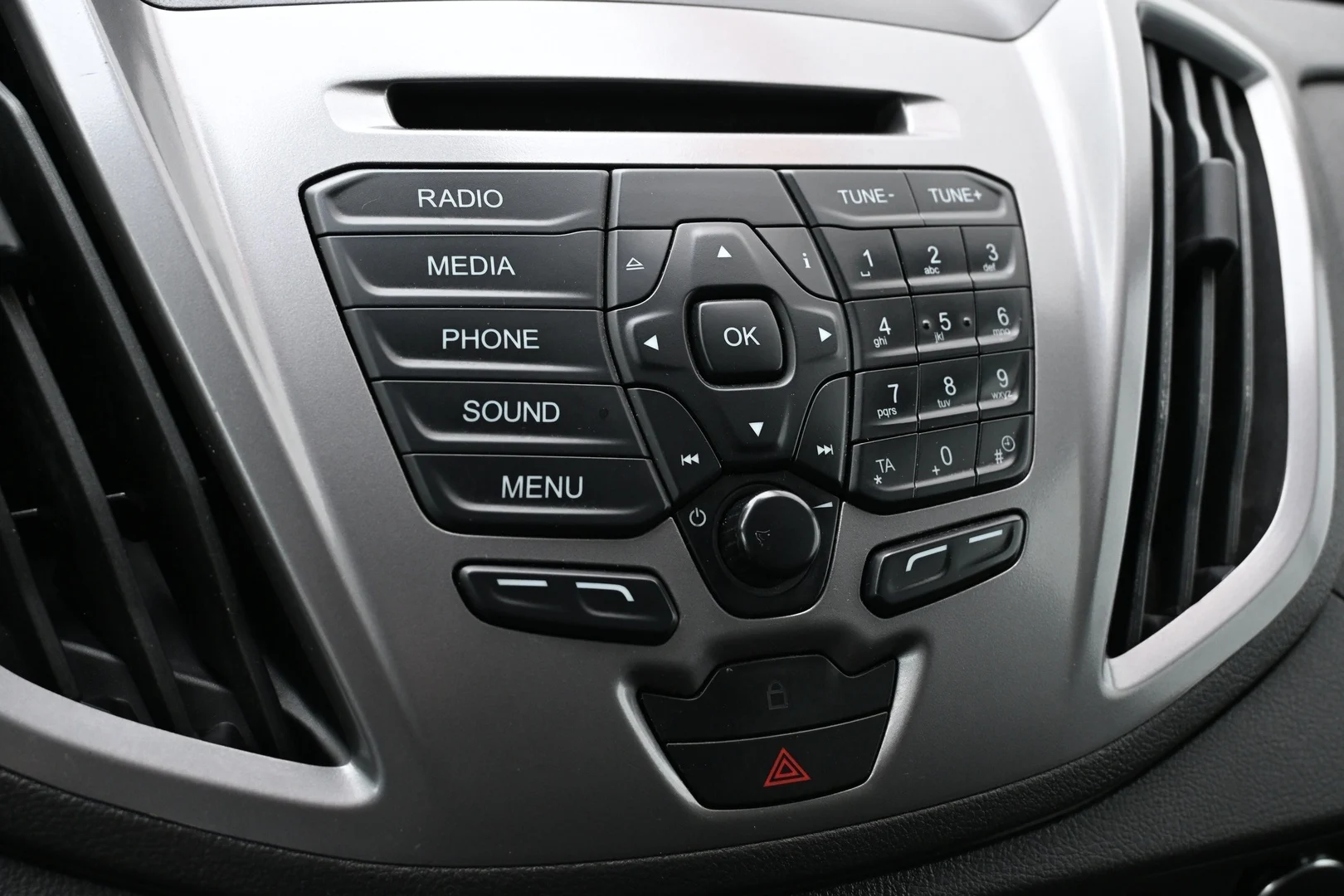 Car Image - 4XlYSp3cnfF200NgG6WqdT