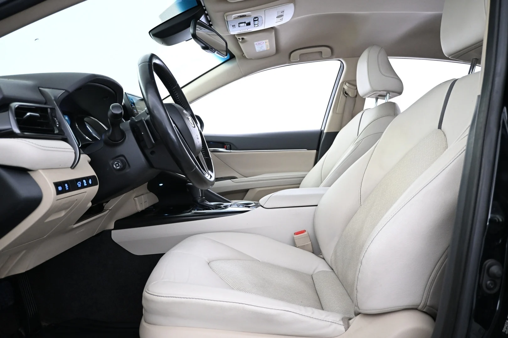 Car Image - 7sxUlBQZxiMihWrfG69N8g