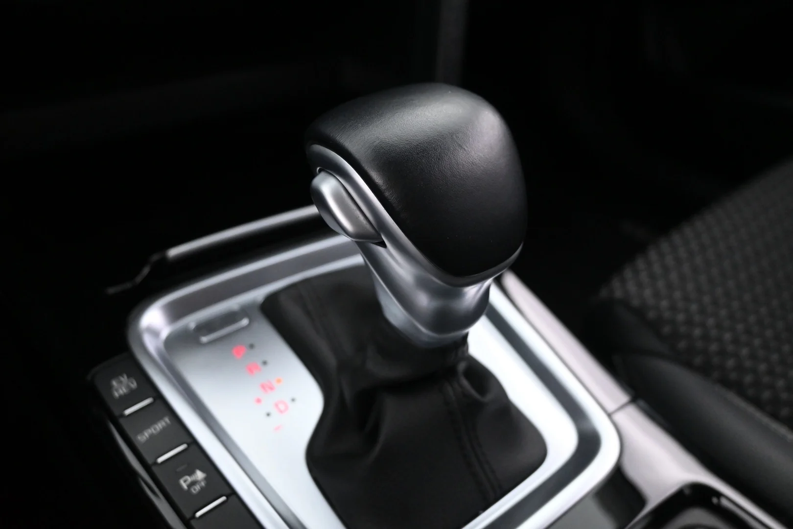 Car Image - 3hv1tO3MxUXzs8tGpabA73