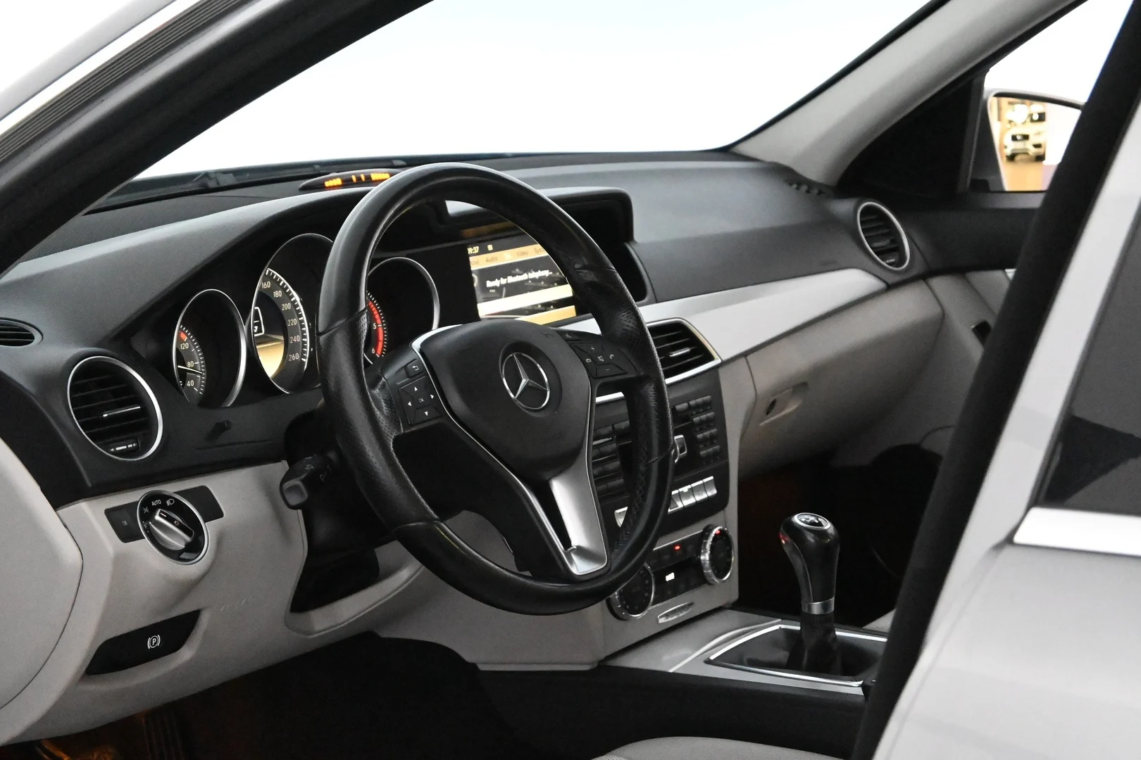 Car Image - 4EdO02rKMlEZGM7EJhuxER