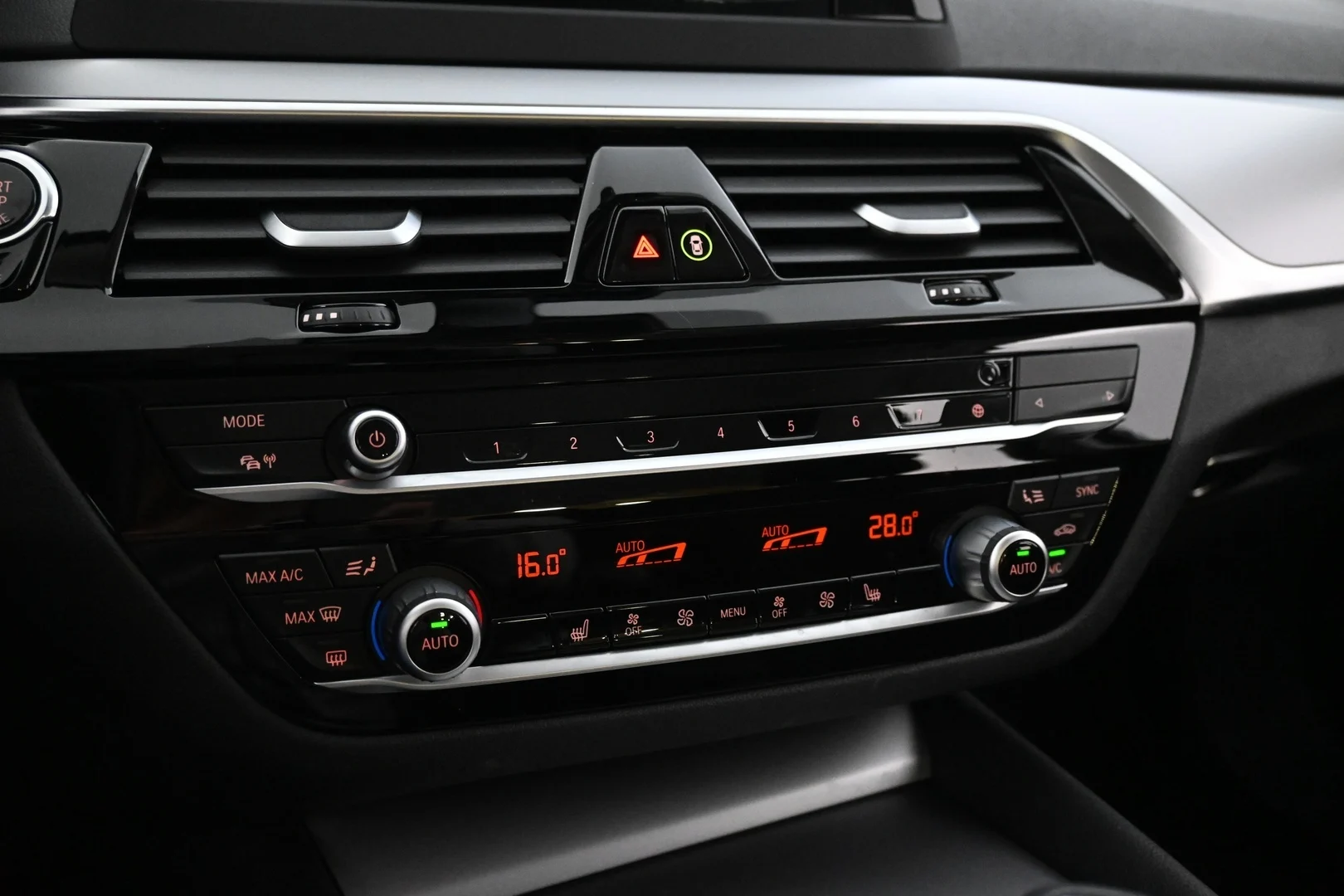 Car Image - 3BEKXkOLrhfs5hu6STfQ7P