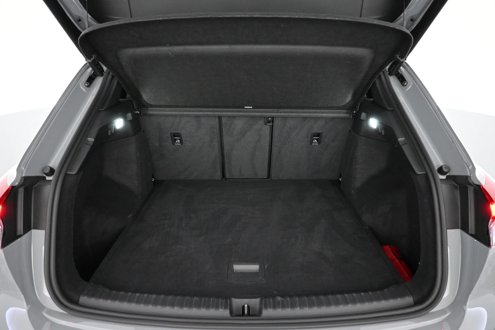Car Image - 4B8iL6MJ0Dr6juG9ZLqmV7