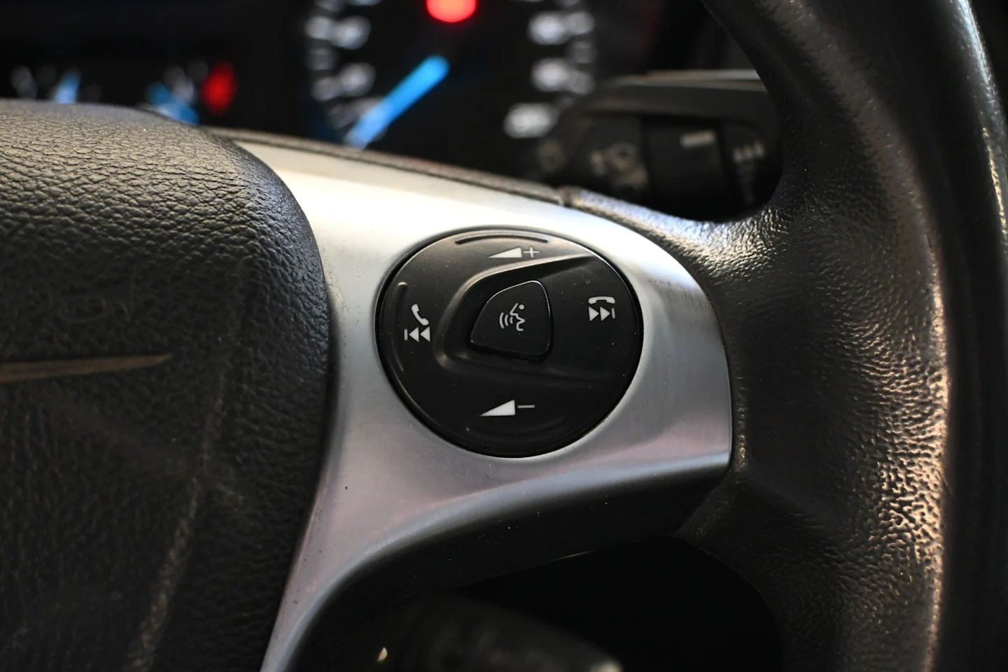 Car Image - 2dzouLTfUgZi3KZOKPZzyO