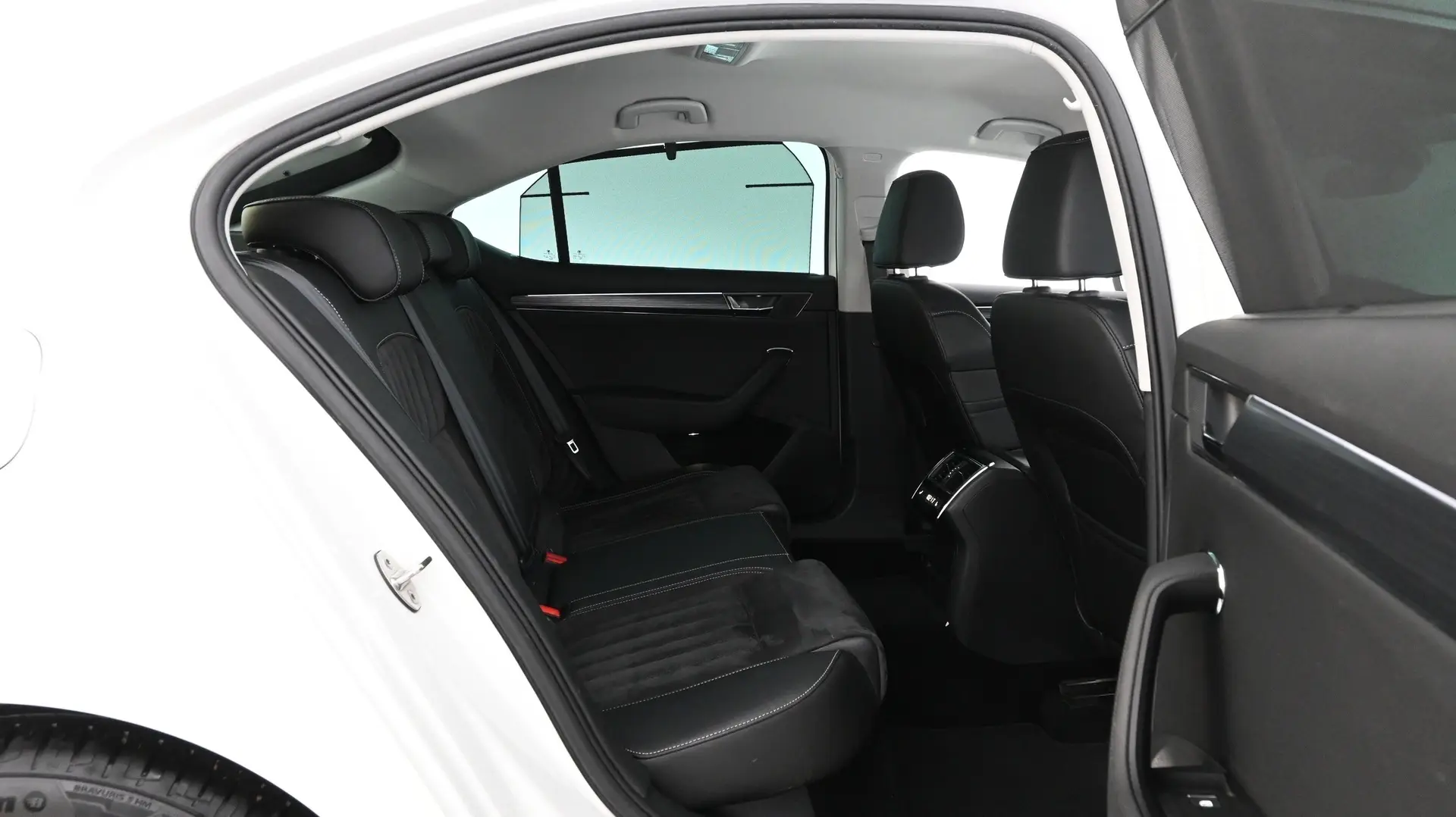 Car Image - 4FSEagQTCpHsvju6x8ejvh