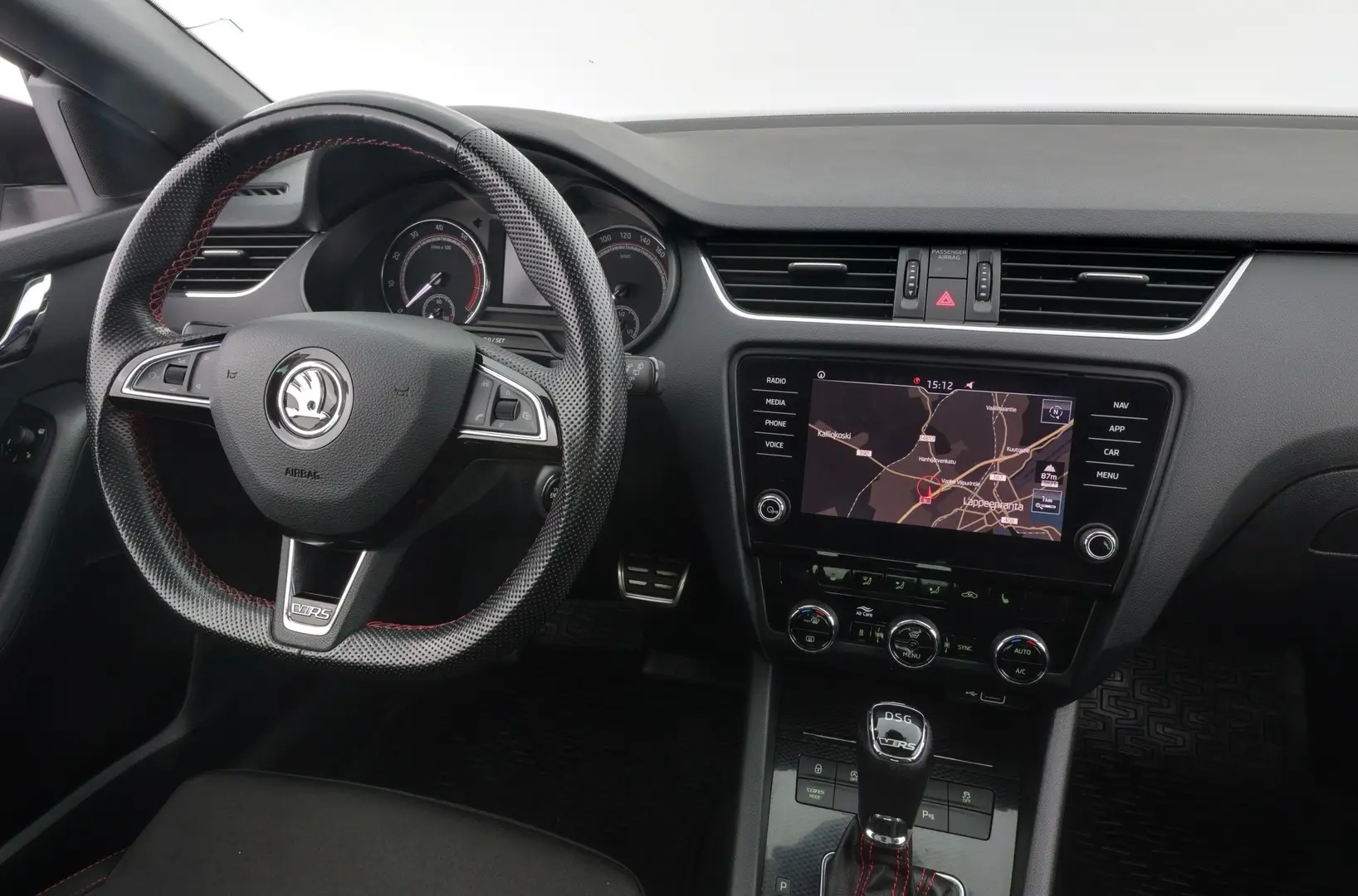 Car Image - 64V3zn5lWc1QItdJFCDJkl