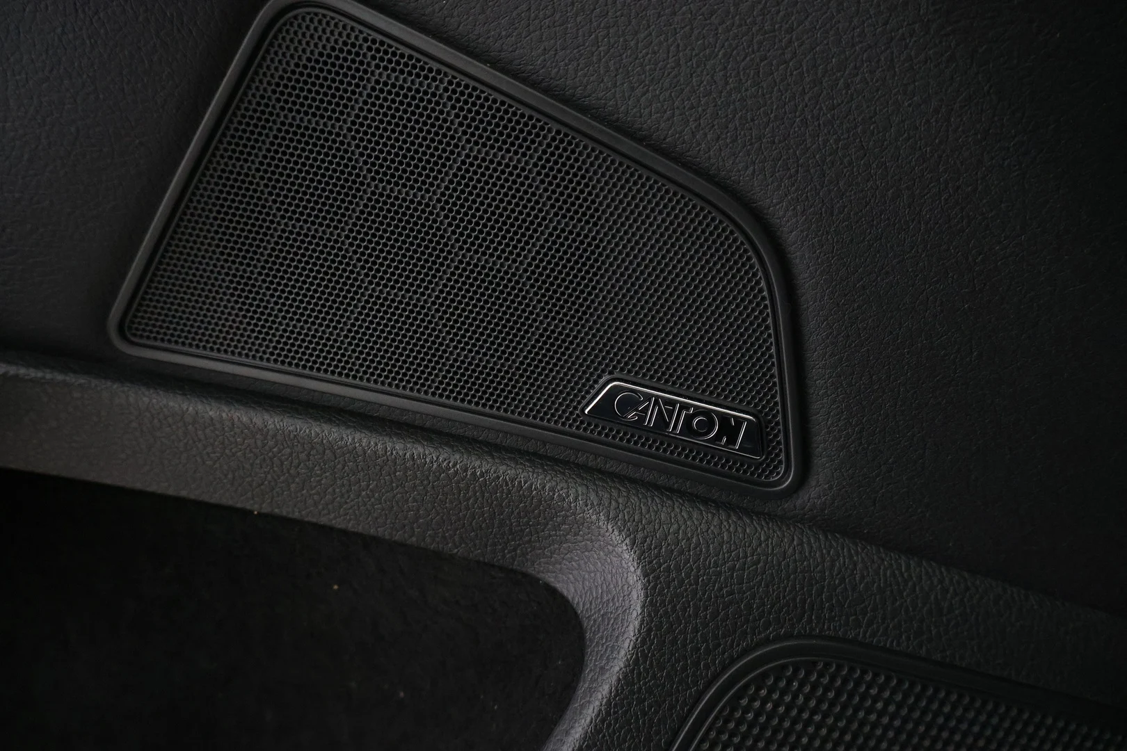 Car Image - 1ppMhnNLcfkB6NYqHdQyeJ