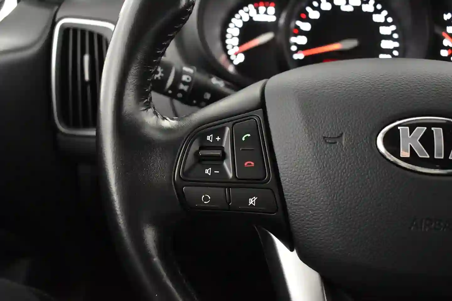 Car Image - 5d7n47yIxljRC3SmRYNeVe